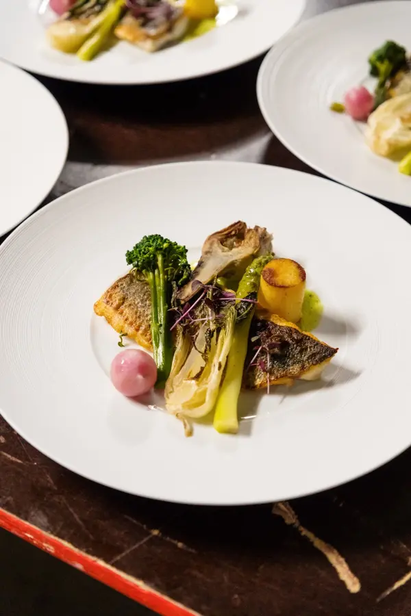 Assiette dressée par Teroir Traiteur
